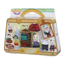 Afbeelding in Gallery-weergave laden, Sylvanian Families - Fashion speelset Town Girl Serie Tuxedo Kat - 5462
