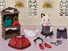 Afbeelding in Gallery-weergave laden, Sylvanian Families - Fashion speelset Town Girl Serie Tuxedo Kat - 5462
