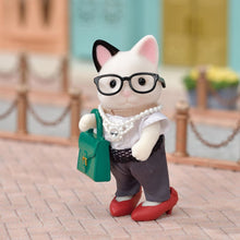 Afbeelding in Gallery-weergave laden, Sylvanian Families - Fashion speelset Town Girl Serie Tuxedo Kat - 5462
