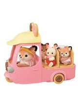 Afbeelding in Gallery-weergave laden, Sylvanian Families 5808 - Dip Dip Donuts wagon
