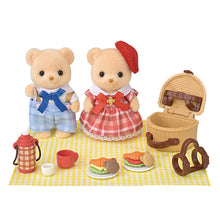 Afbeelding in Gallery-weergave laden, Sylvanian Families Biscuit Bear Sister &amp; Brother - Delicious Picnic - 5852
