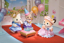 Afbeelding in Gallery-weergave laden, Sylvanian Families Nursery Princess play set - 5818

