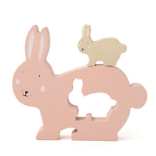 Afbeelding in Gallery-weergave laden, Trixie houten puzzeldier Mrs. Rabbit

