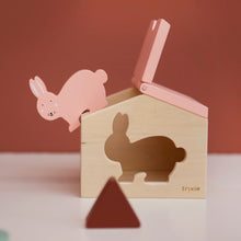 Afbeelding in Gallery-weergave laden, Trixie houten huisje Mrs. Rabbit
