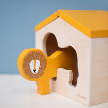 Afbeelding in Gallery-weergave laden, Trixie houten huisje Mr. Lion
