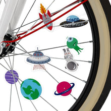 Afbeelding in Gallery-weergave laden, Legami Pimp your bike -  Set van 30 fietsspaakdecoraties - Space
