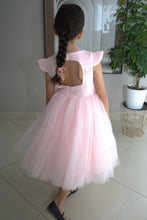 Afbeelding in Gallery-weergave laden, Yuko B. prachtige jurk Fiona rose - maat 6-8 jaar/130 cm
