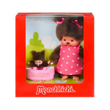 Afbeelding in Gallery-weergave laden, Monchhichi Aap Monchhichi (20 cm) met MiniBebichhichi in draagmandje - 204076
