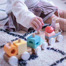 Afbeelding in Gallery-weergave laden, Janod Houten trein - J05157
