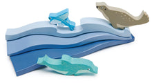 Afbeelding in Gallery-weergave laden, Tender Leaf Toys Dieren houten display set Blue Water
