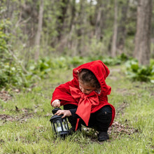 Afbeelding in Gallery-weergave laden, Great Pretenders verkleedcape Woodland Sprookjes Roodkapje cape, maat 4-6 jaar
