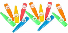 Afbeelding in Gallery-weergave laden, Set van 12 Kazoo fluitjes - kleurenmix
