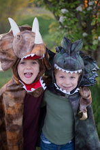 Afbeelding in Gallery-weergave laden, Great Pretenders dinosaurus cape - Grandasaurus Diliphosaurus cape met klauwen, maat 4-6 jaar - 56895
