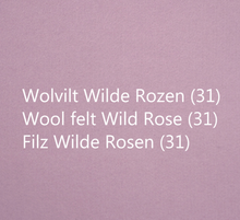 Afbeelding in Gallery-weergave laden, Wobbel XL blank gelakt met vilt Wild Rose - wilde rozen, roze
